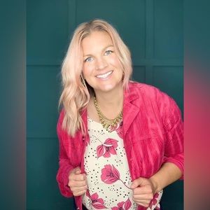 Cabi Boxy Top Size M (Fits Large) NWT